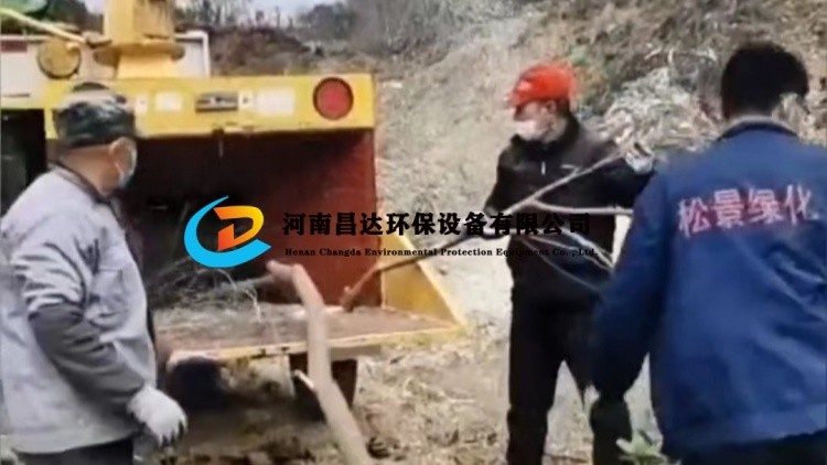 6145樹枝粉碎機新疆客(kè)戶使用現場 6145樹枝粉碎機新疆(jiāng)客戶使(shǐ)用現(xiàn)場