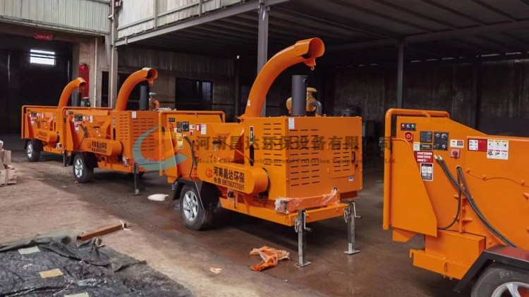 四（sì）台（tái）HC-6145園林綠化專（zhuān）用樹枝條粉碎機（jī）完（wán）工！.jpg