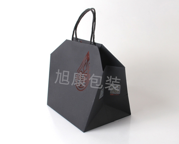 黑卡（kǎ）打釘（dìng）紙袋
