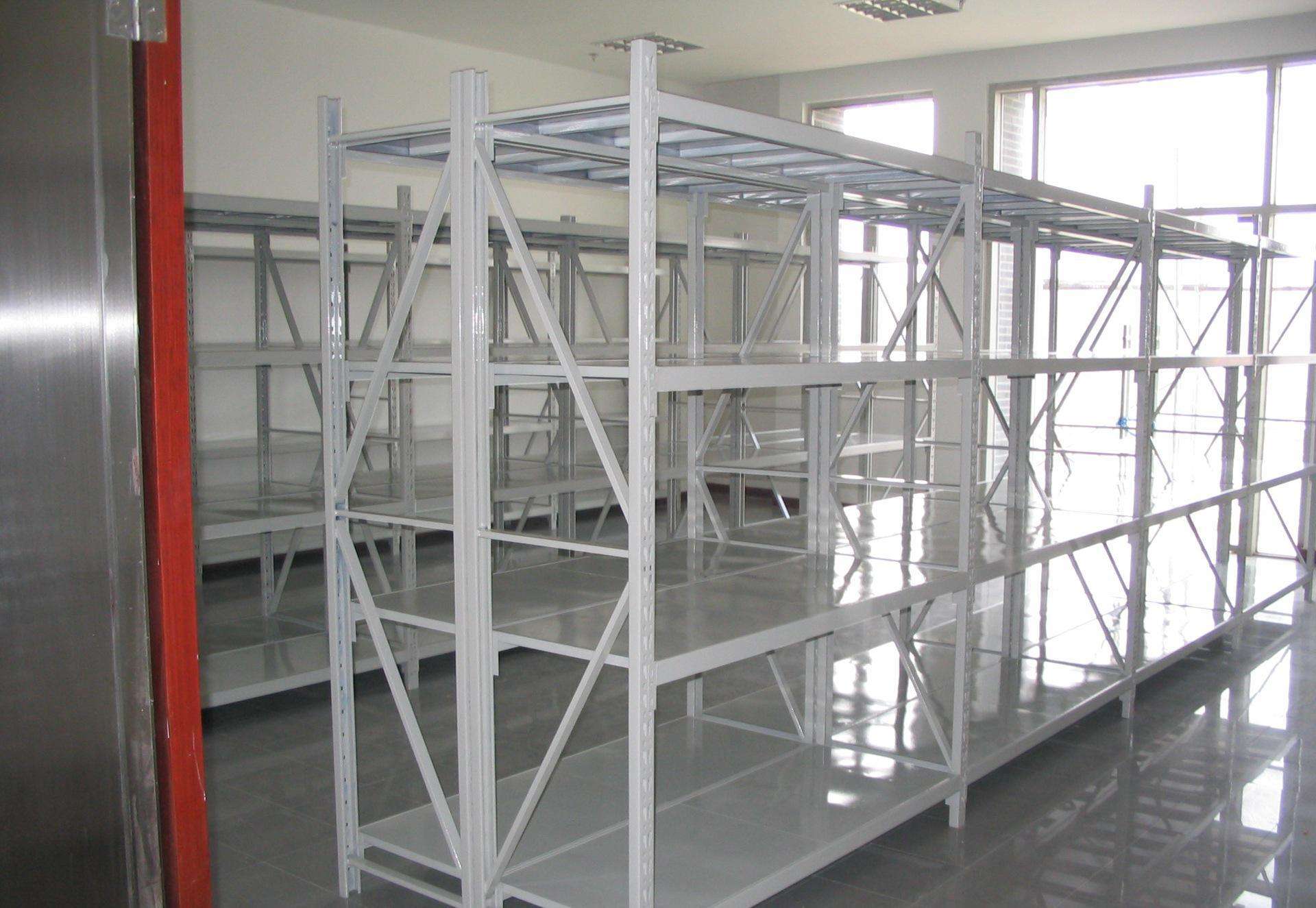 倉儲（chǔ）貨架廠家